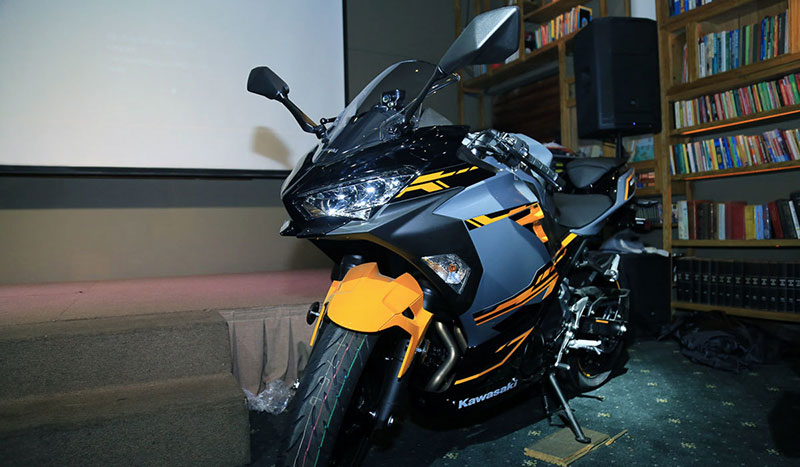 Kawasaki Ninja 400 về Việt Nam giá từ 153 triệu đồng